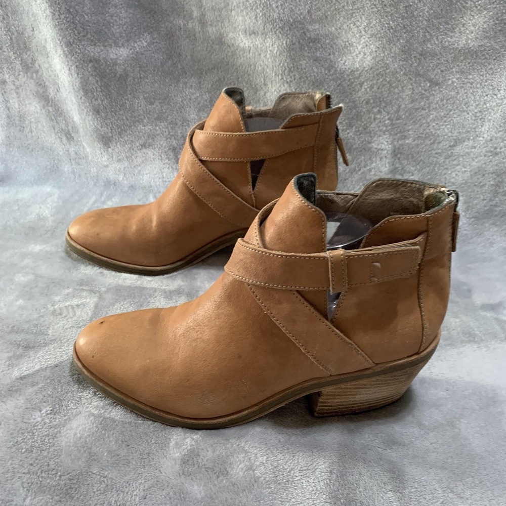 Eileen Fisher Boots Womens Size 10 Leather‎ Cutout Western Ankle Zip Heels Flaw